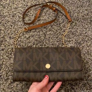 Authentic Michael Kors Jet Set Crossbody Wallet